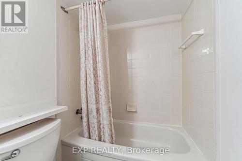 1025 - 1025 Grenon Avenue, Ottawa, ON - Indoor Photo Showing Bathroom