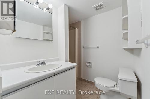 1025 - 1025 Grenon Avenue, Ottawa, ON - Indoor Photo Showing Bathroom