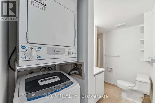 1025 - 1025 Grenon Avenue, Ottawa, ON - Indoor Photo Showing Laundry Room