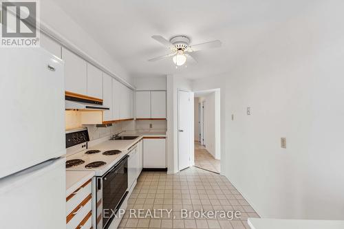 1025 - 1025 Grenon Avenue, Ottawa, ON - Indoor Photo Showing Kitchen