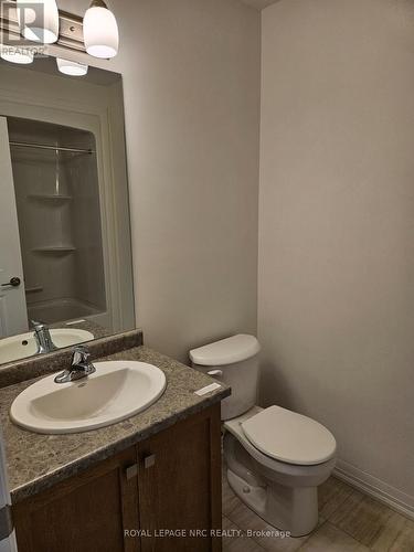 50 Samuel Avenue, Pelham (662 - Fonthill), ON - Indoor Photo Showing Bathroom