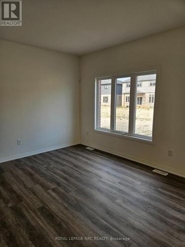 50 Samuel Avenue, Pelham (662 - Fonthill), ON - Indoor Photo Showing Other Room