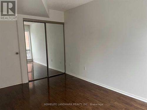 605 - 1001 Bay Street, Toronto, ON - Indoor Photo Showing Other Room