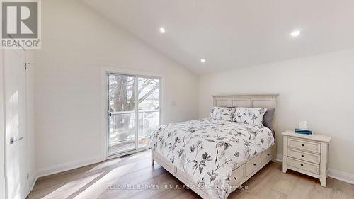 4303 Highway 35 N, Clarington, ON - Indoor Photo Showing Bedroom