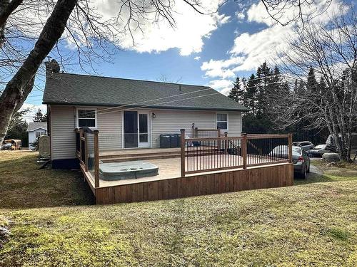 33 Earl Court, Porters Lake, NS 