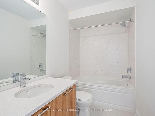 21 Mission St, Wasaga Beach, ON - Indoor Photo Showing Bathroom