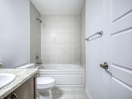 385 Gordon Krantz Ave, Milton, ON - Indoor Photo Showing Bathroom