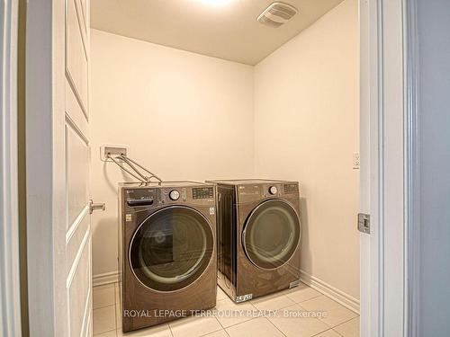 385 Gordon Krantz Ave, Milton, ON - Indoor Photo Showing Laundry Room