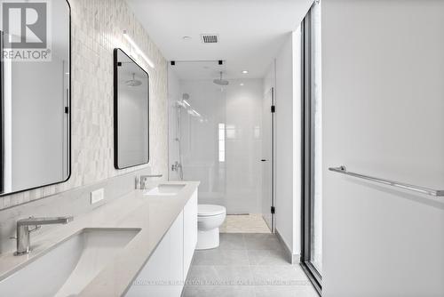 409 - 1414 Bayview Avenue, Toronto, ON - Indoor Photo Showing Bathroom