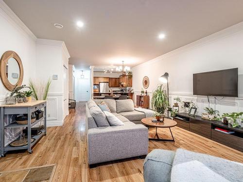 Living room - 1053 Rue Du Moulin, Magog, QC - Indoor Photo Showing Living Room