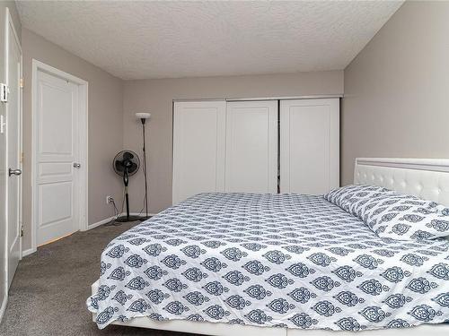 109-935 Johnson St, Victoria, BC - Indoor Photo Showing Bedroom