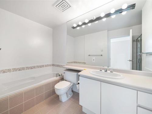 340-188 Douglas St, Victoria, BC - Indoor Photo Showing Bathroom