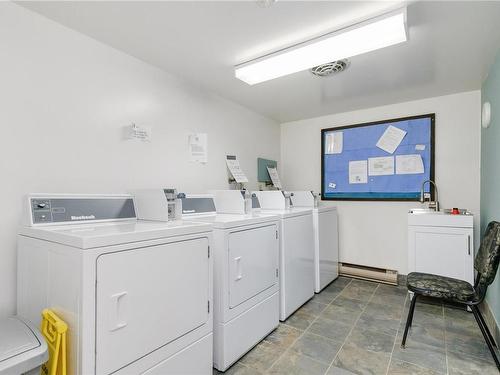 304-1597 Midgard Ave, Saanich, BC - Indoor Photo Showing Laundry Room