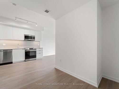 1703-48 Power St, Toronto, ON - Indoor Photo Showing Kitchen