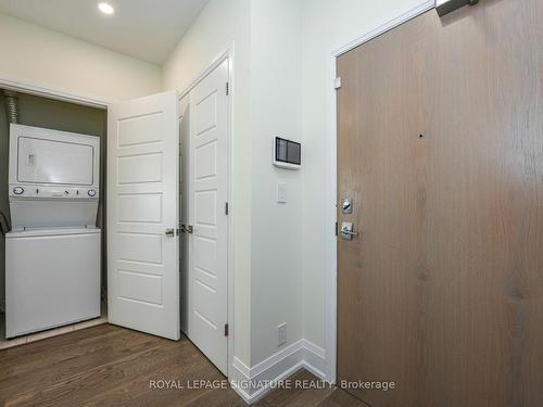 11-3028 Creekshore Common, Oakville, ON - Indoor Photo Showing Laundry Room