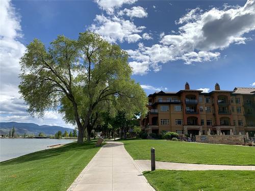 327-15 Park Place, Osoyoos, BC - Outdoor With Balcony