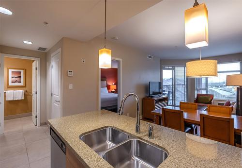 327-15 Park Place, Osoyoos, BC - Indoor Photo Showing Kitchen With Double Sink