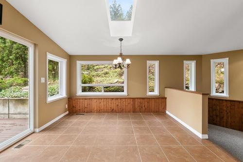 3281 Juniper Drive, Naramata, BC - Indoor Photo Showing Other Room