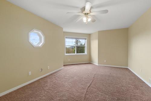 3281 Juniper Drive, Naramata, BC - Indoor Photo Showing Other Room