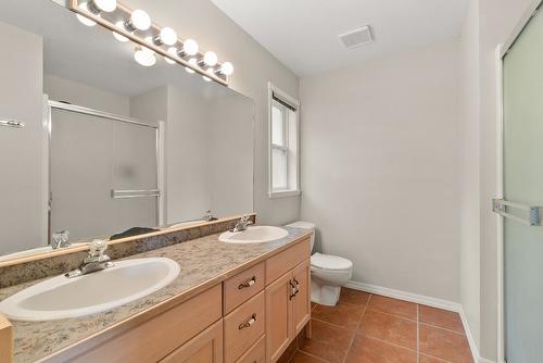 3281 Juniper Drive, Naramata, BC - Indoor Photo Showing Bathroom