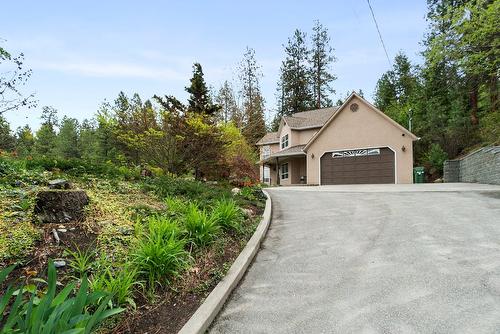 3281 Juniper Drive, Naramata, BC - Outdoor