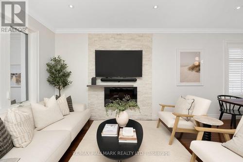 43 Baltic Avenue, Toronto, ON - Indoor Photo Showing Living Room