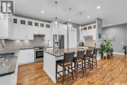 142 Gillies Lane, Saskatoon, SK - Indoor Photo Showing Kitchen With Upgraded Kitchen