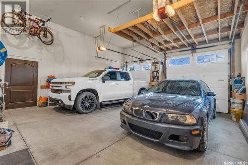 142 Gillies Lane, Saskatoon, SK - Indoor Photo Showing Garage