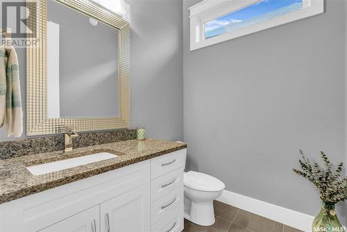 142 Gillies Lane, Saskatoon, SK - Indoor Photo Showing Bathroom