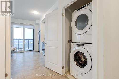 407 - 3200 William Coltson Avenue, Oakville, ON - Indoor Photo Showing Laundry Room