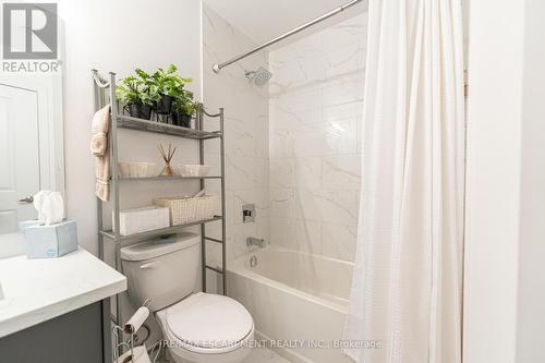 537 - 101 Shoreview Place, Hamilton, ON - Indoor Photo Showing Bathroom