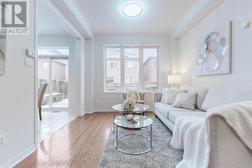 71 Coleluke Lane, Markham, ON - Indoor Photo Showing Living Room