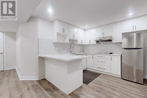 71 Coleluke Lane, Markham, ON - Indoor Photo Showing Kitchen