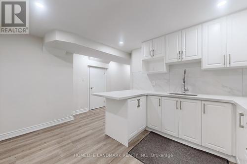 71 Coleluke Lane, Markham, ON - Indoor Photo Showing Kitchen