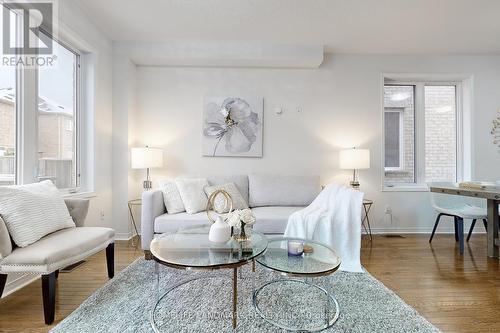 71 Coleluke Lane, Markham, ON - Indoor Photo Showing Living Room