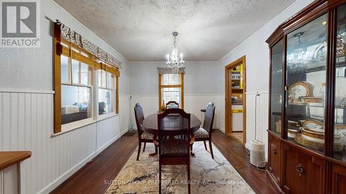 50 Potters Road N, Tillsonburg, ON - Indoor Photo Showing Dining Room