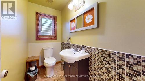 50 Potters Road N, Tillsonburg, ON - Indoor Photo Showing Bathroom