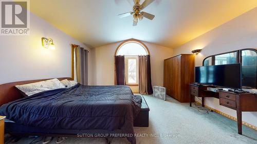 50 Potters Road N, Tillsonburg, ON - Indoor Photo Showing Bedroom