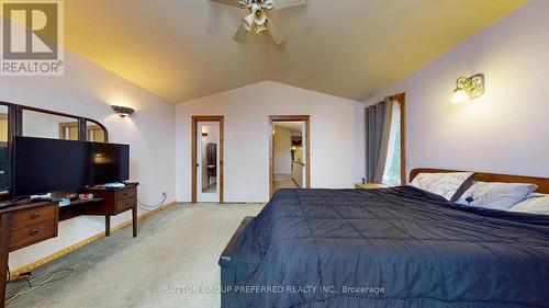 50 Potters Road N, Tillsonburg, ON - Indoor Photo Showing Bedroom