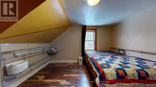 50 Potters Road N, Tillsonburg, ON - Indoor Photo Showing Bedroom