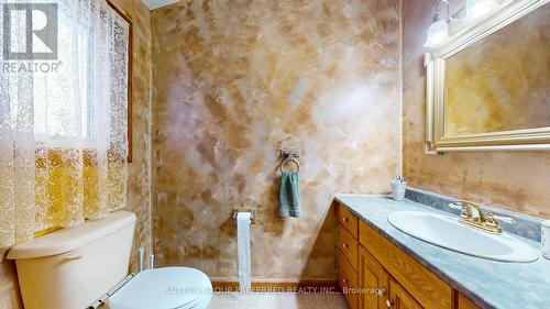 50 Potters Road N, Tillsonburg, ON - Indoor Photo Showing Bathroom