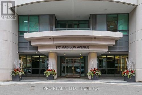 523 - 377 Madison Avenue, Toronto, ON - Outdoor