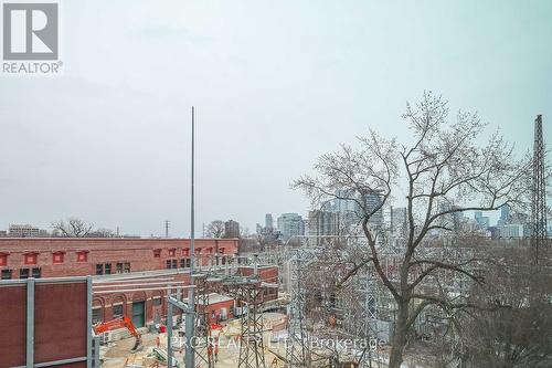 523 - 377 Madison Avenue, Toronto, ON - Outdoor With View