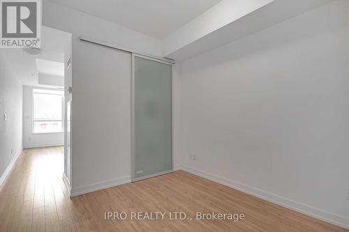 523 - 377 Madison Avenue, Toronto, ON - Indoor Photo Showing Other Room