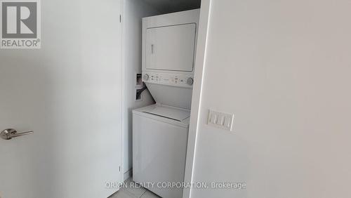 1207 - 1435 Celebration Drive, Pickering, ON - Indoor Photo Showing Laundry Room