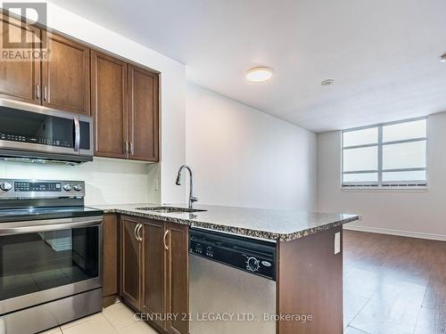 1503 - 9245 Jane Street, Vaughan, ON - Indoor Photo Showing Kitchen With Stainless Steel Kitchen With Upgraded Kitchen