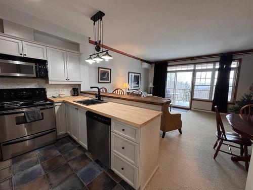 Kitchen - 7-205 Rue Du Mont-Plaisant, Mont-Tremblant, QC - Indoor Photo Showing Kitchen