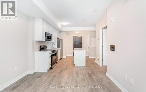 312 - 490 Gordon Krantz Avenue, Milton, ON - Indoor Photo Showing Kitchen