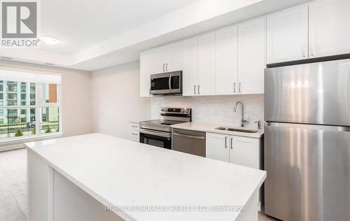 312 - 490 Gordon Krantz Avenue, Milton, ON - Indoor Photo Showing Kitchen With Stainless Steel Kitchen With Upgraded Kitchen