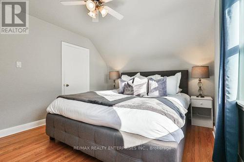 1544 Alexandra Boulevard, Mississauga, ON - Indoor Photo Showing Bedroom